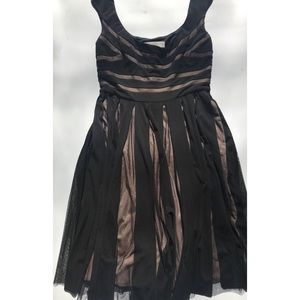 Black & Tan pleated dress; Excellent Condition
